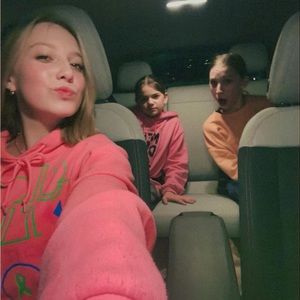 Meet your Posher, Evelyn